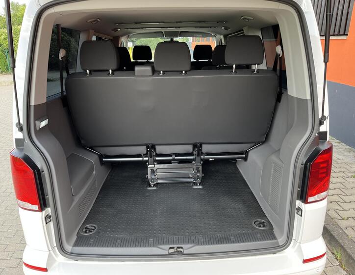 Volkswagen Caravelle 31