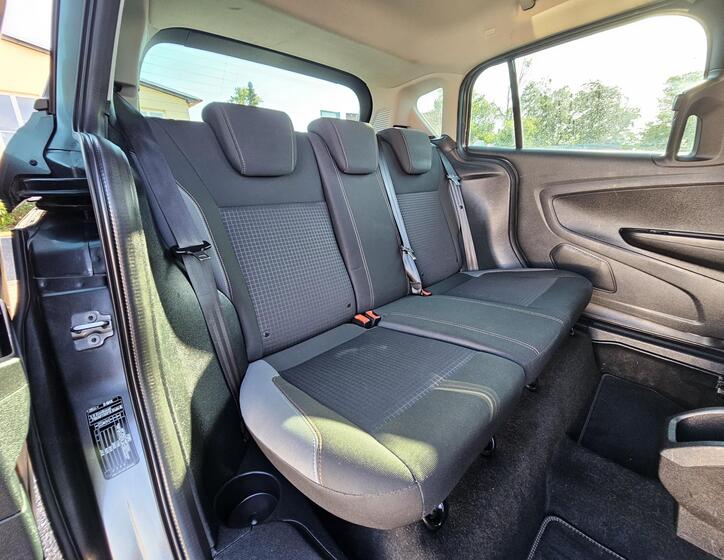 Ford B-MAX 27