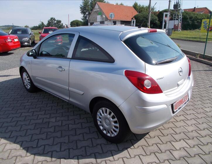 Opel Corsa 10