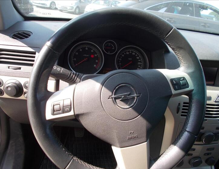 Opel Astra 20