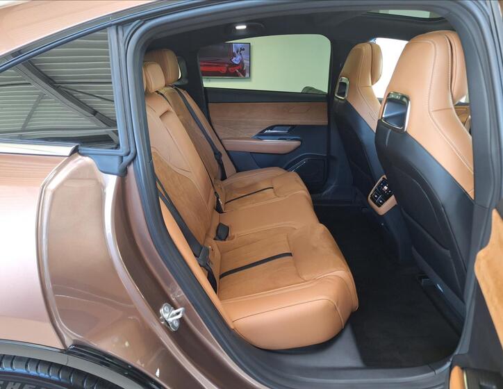 Mazda 6e 6