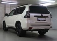 Toyota Land Cruiser 7