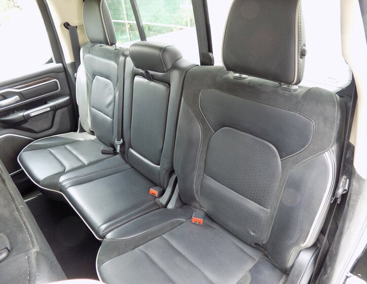 Dodge RAM 1500 14