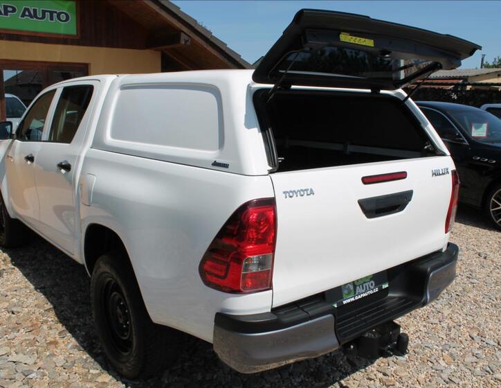 Toyota Hilux 25
