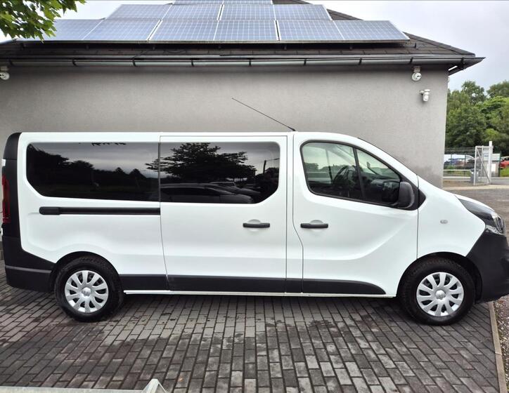 Opel Vivaro 8