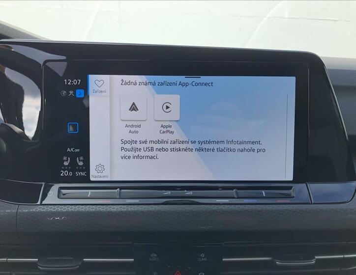 Volkswagen Golf 24