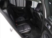 Volvo XC40 9