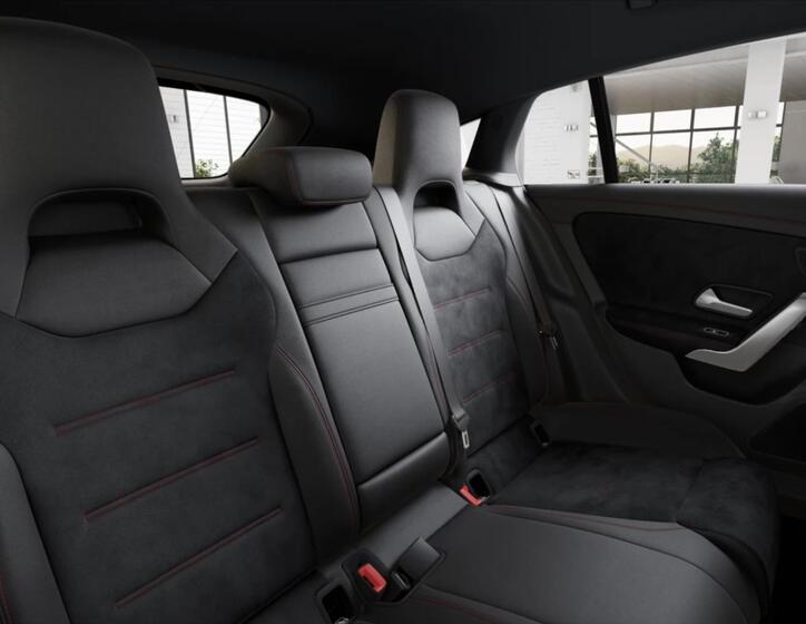 Mercedes-Benz CLA 8