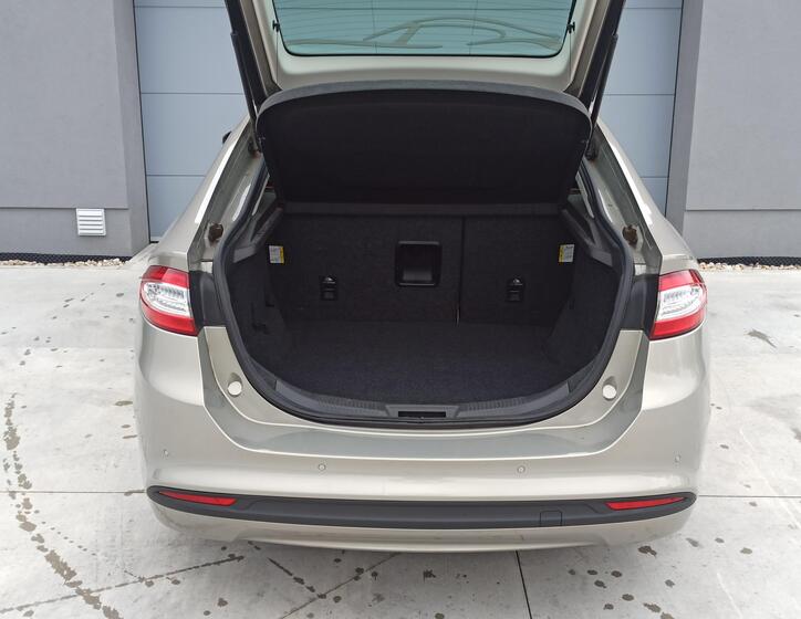 Ford Mondeo 9