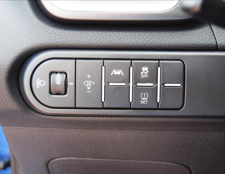 KIA Ceed 10