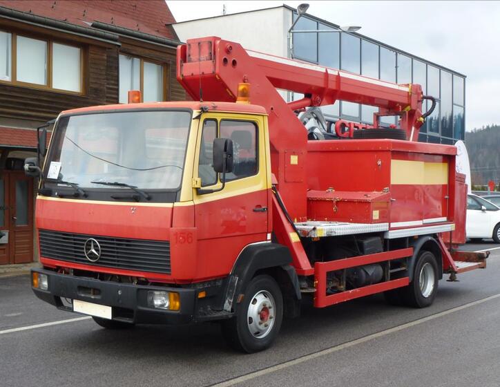 Mercedes-Benz Ostatní 1