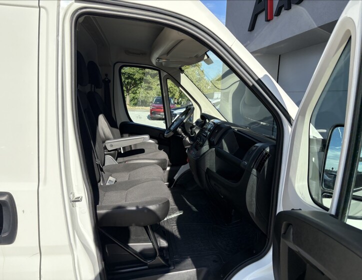 Peugeot Boxer 12