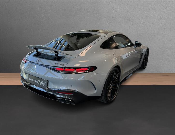 Mercedes-Benz AMG GT 22