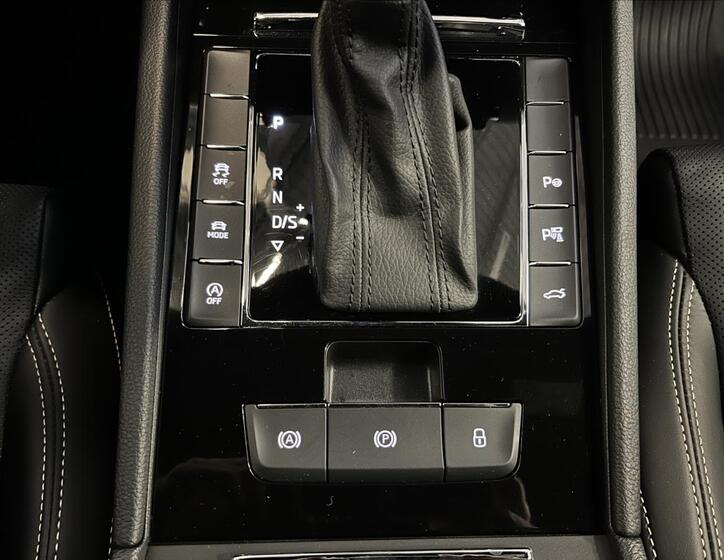 Škoda Superb 17