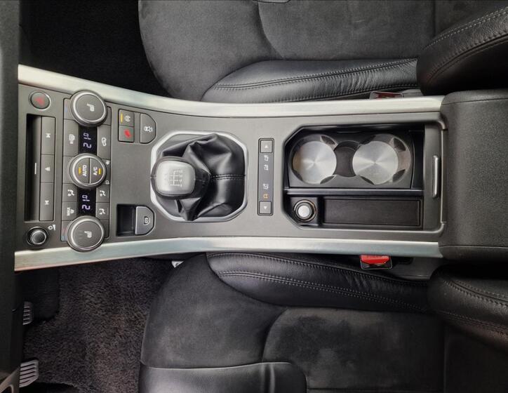 Land Rover Range Rover Evoque 33