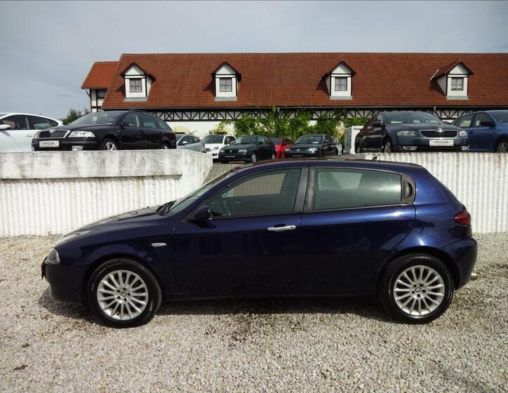 Alfa Romeo 147 4