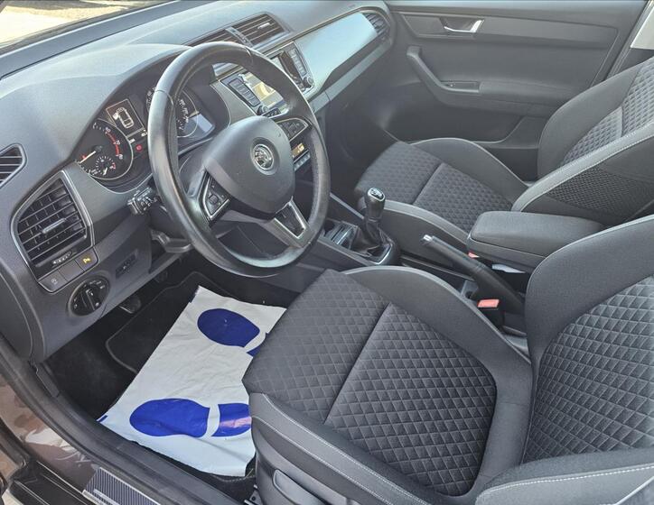 Škoda Fabia 10