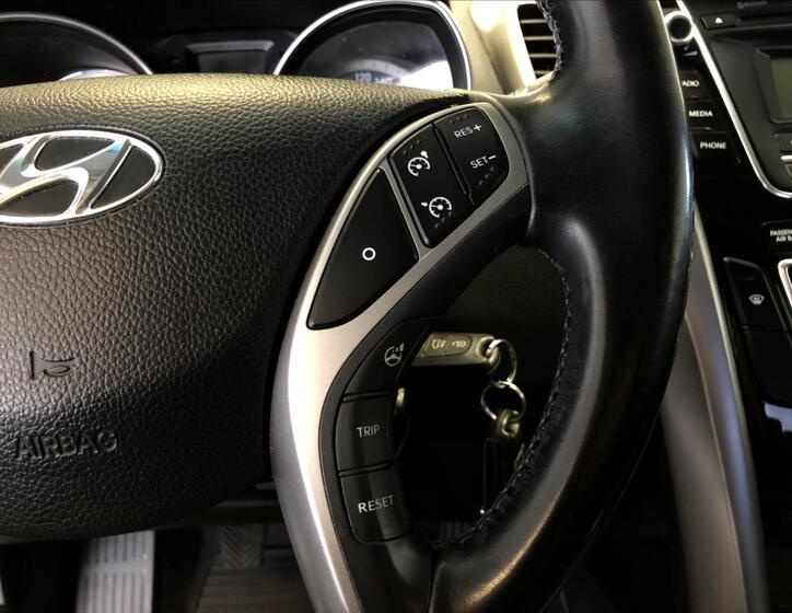 Hyundai i30 20