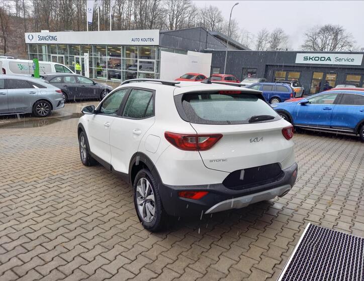 KIA Stonic 6
