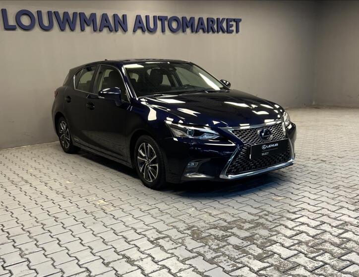 Lexus CT 200h 10