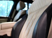 BMW X7 11