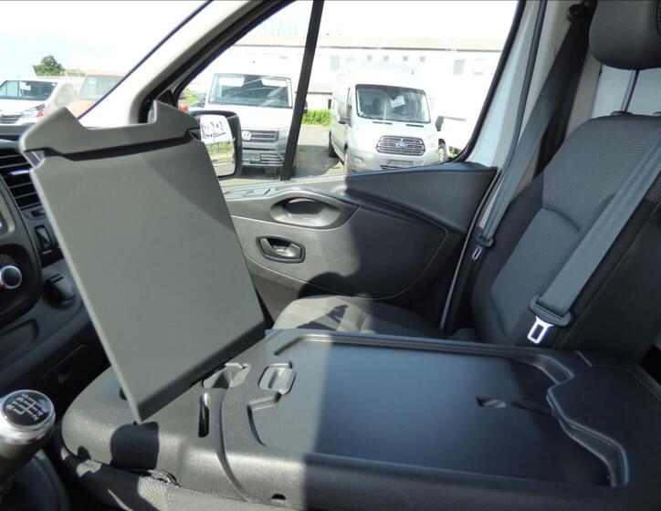 Renault Trafic 22