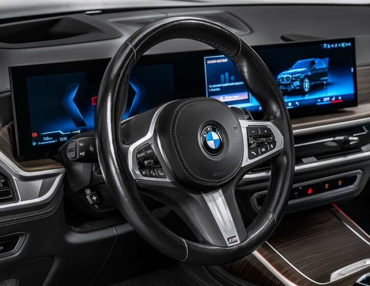 BMW X7 18