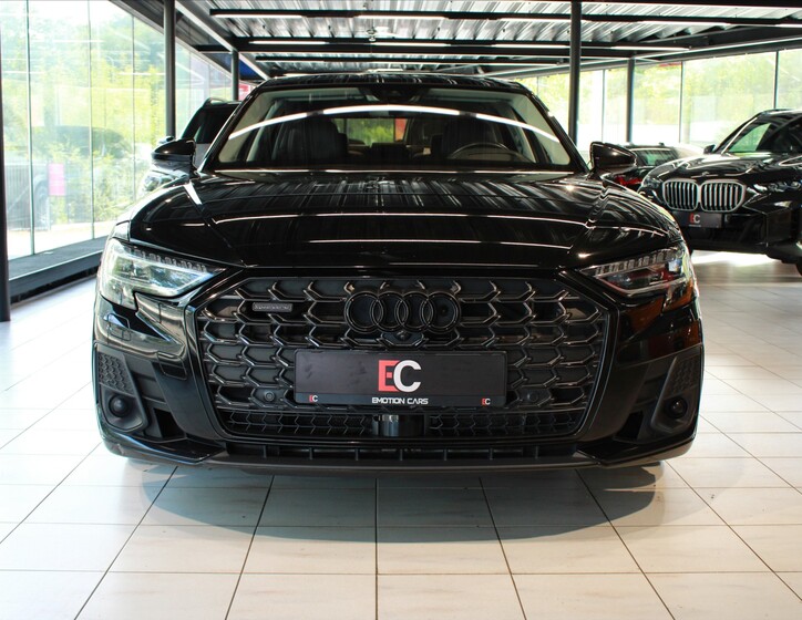 Audi A8 2