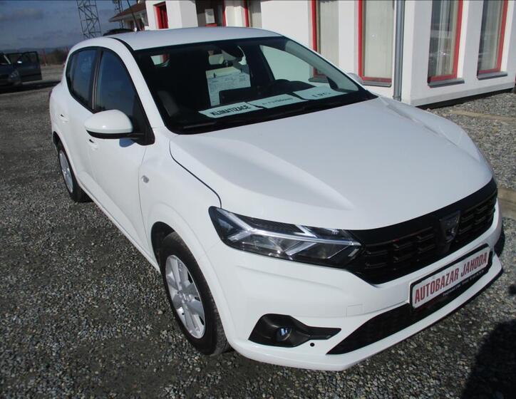 Dacia Sandero 1