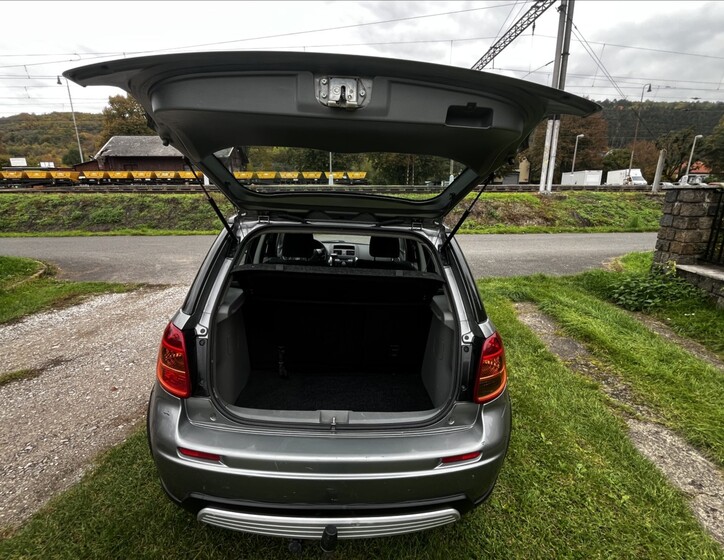 Suzuki SX4 7