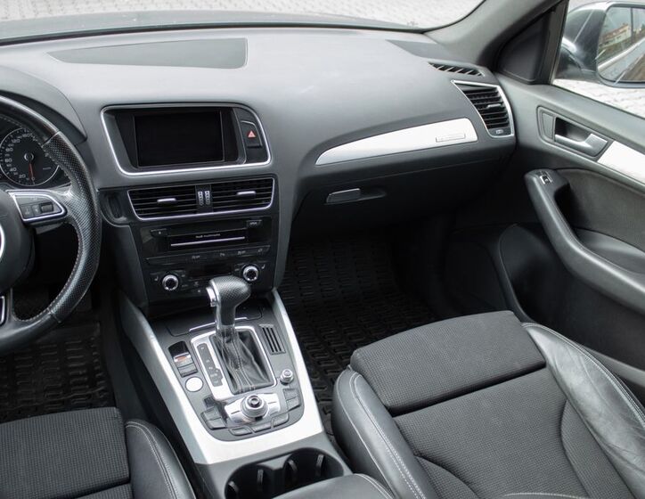 Audi Q5 13