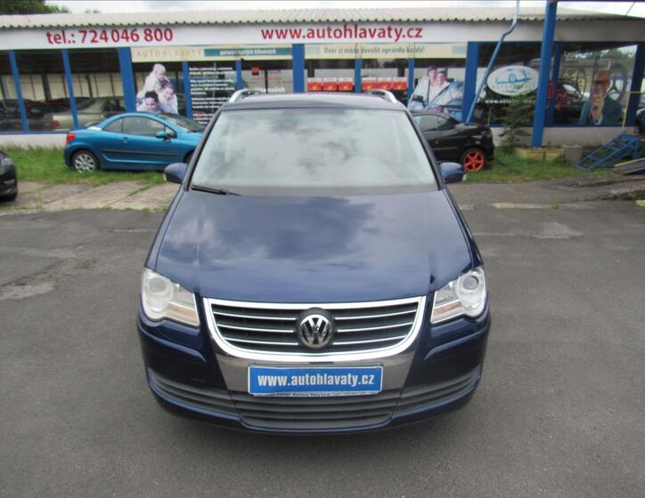 Volkswagen Touran 2
