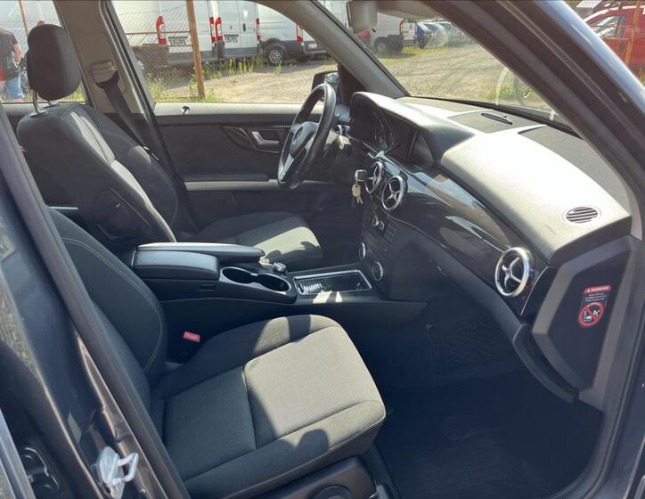 Mercedes-Benz GLK 10