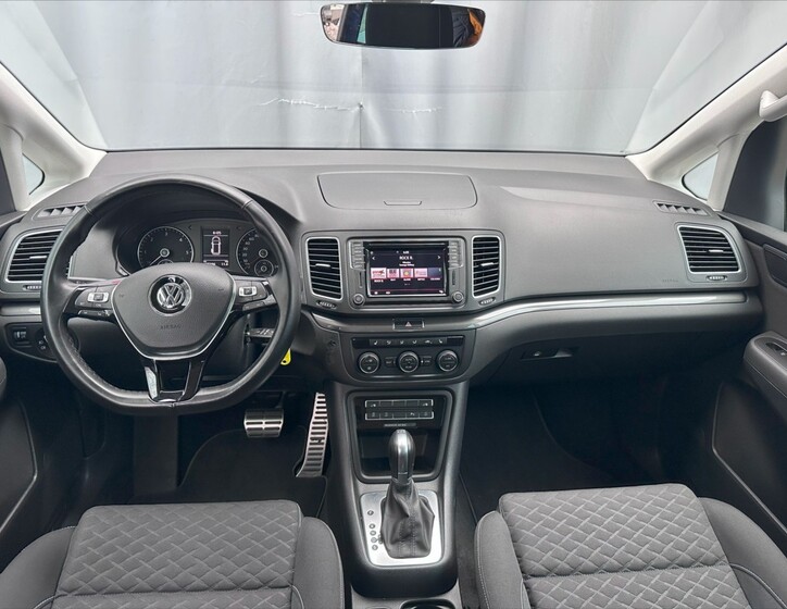 Volkswagen Sharan 18