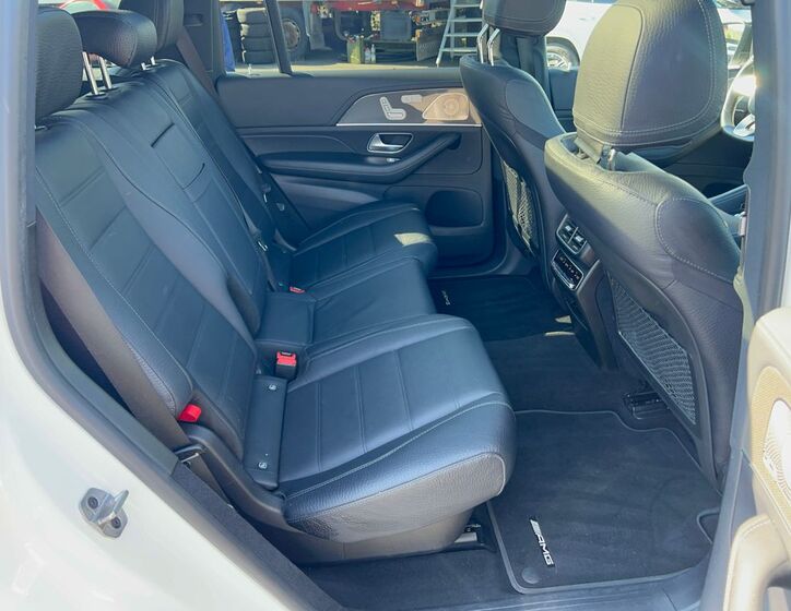 Mercedes-Benz GLS 11