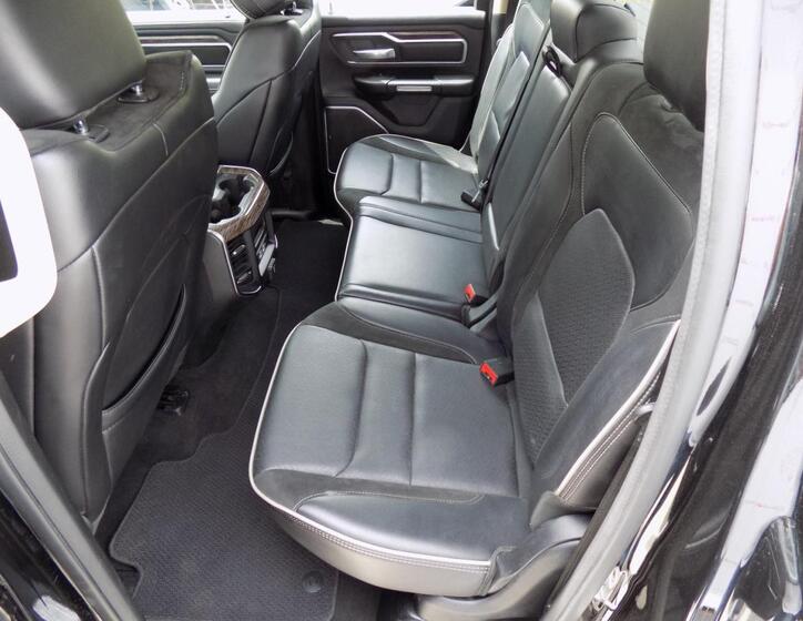 Dodge RAM 1500 13