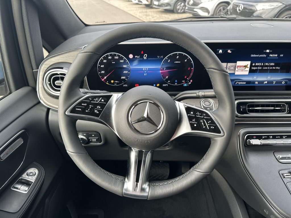 Mercedes-Benz Třídy V 11