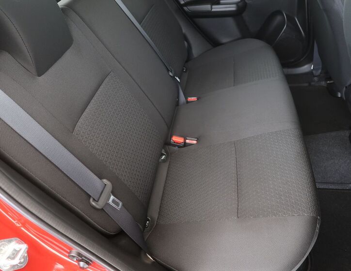 Suzuki Swift 15