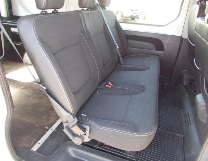 Renault Trafic 15