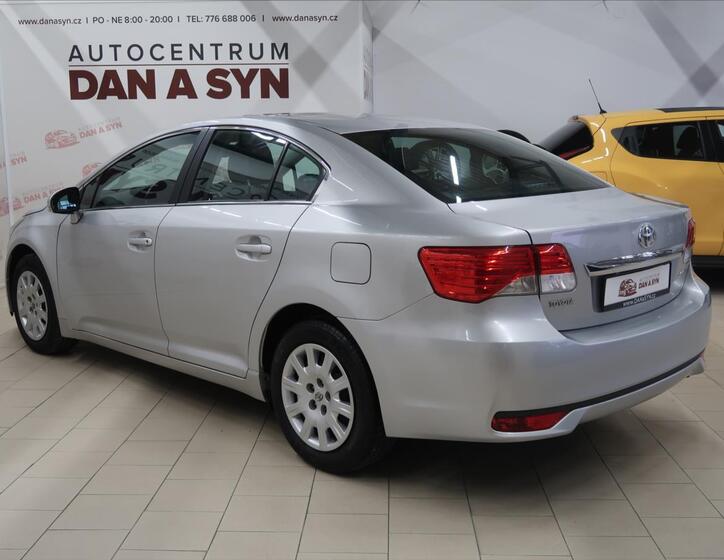 Toyota Avensis 6