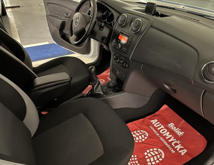 Dacia Logan 12