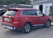 Mitsubishi Outlander 6