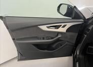 Audi Q8 26