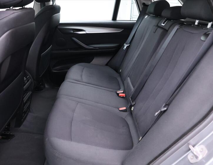 BMW X5 16