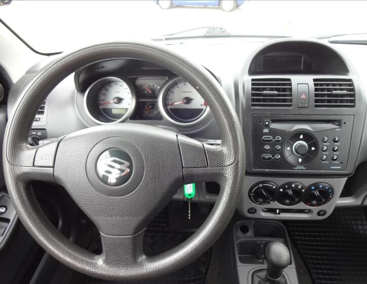 Suzuki Ignis 33