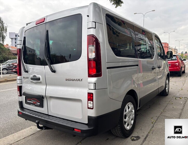 Renault Trafic 9