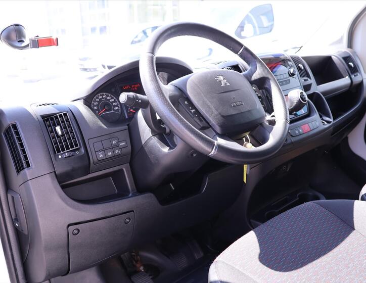 Peugeot Boxer 27