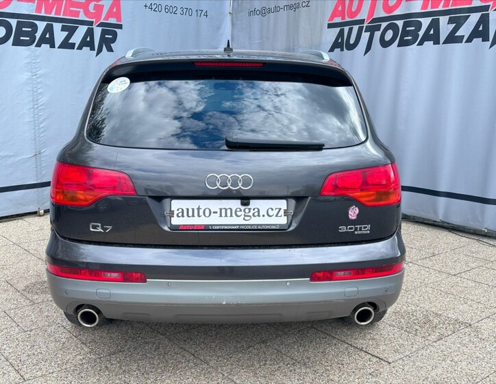 Audi Q7 7