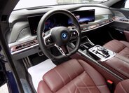BMW Řada 7 13