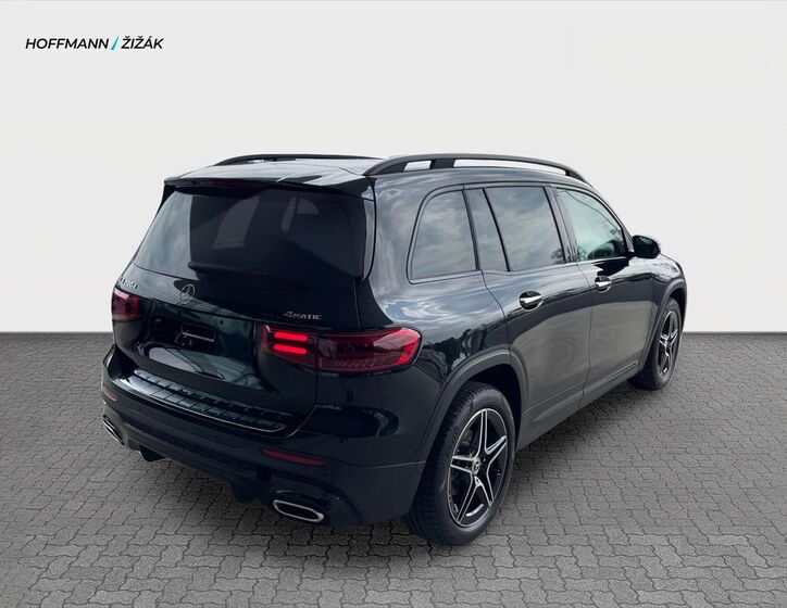 Mercedes-Benz GLB 5